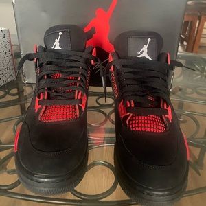 Air Jordan 4 Retro Red Thunders